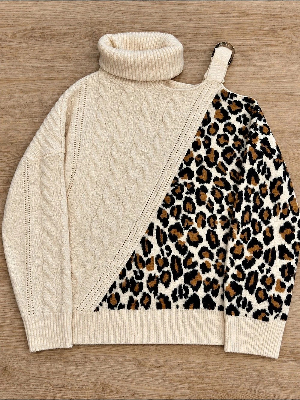 Witty Fox Leopard Print Turtleneck Sweater XL Like New